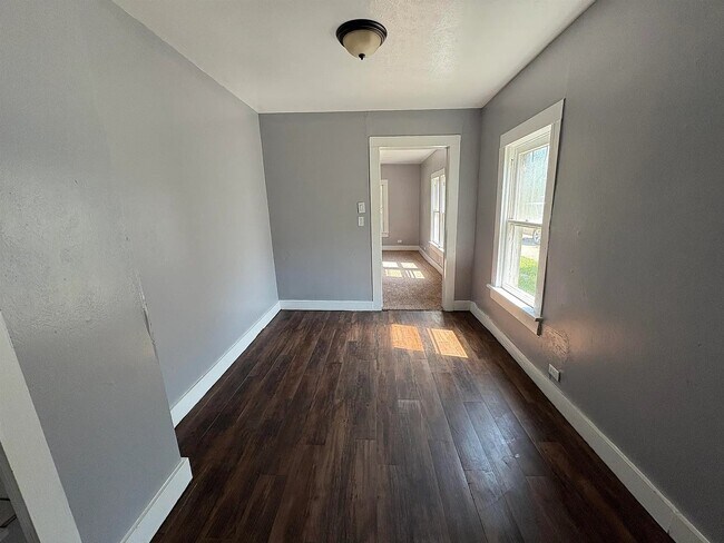 Foto del edificio - 314 W Mulberry Ave