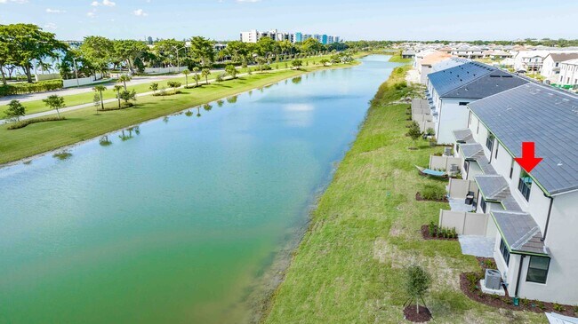 Building Photo - 2126 Appleton Cir S