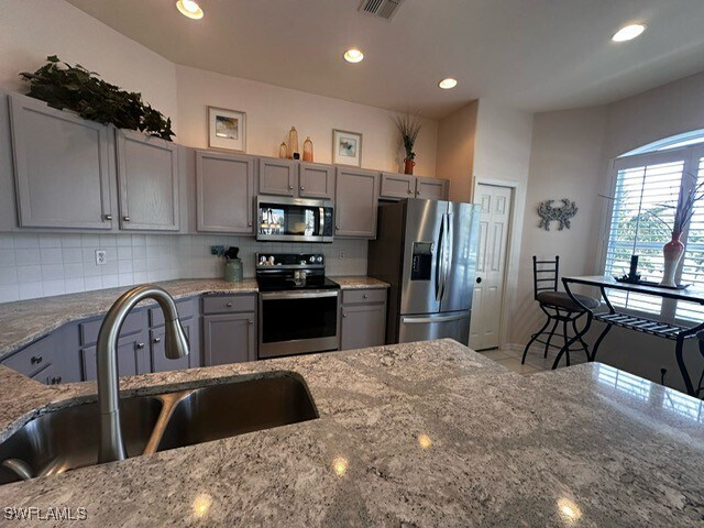 Foto del edificio - 16411 Millstone Cir
