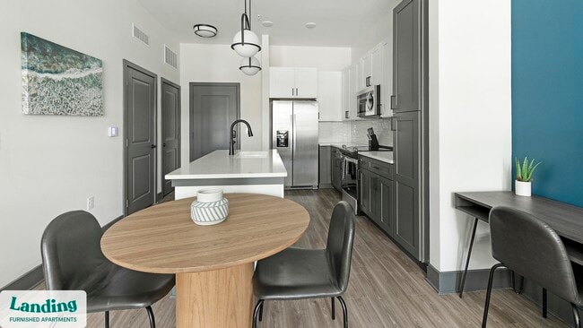 Foto del edificio - 944 Broadcast Pl