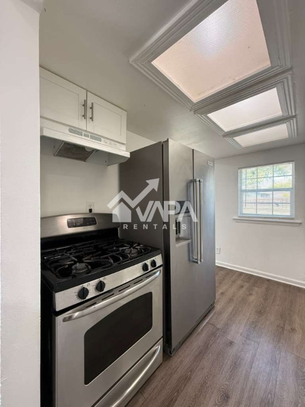 Foto del edificio - 7119 Westlyn Dr