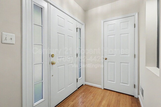 Photo - 968 Harrison Cir Townhome