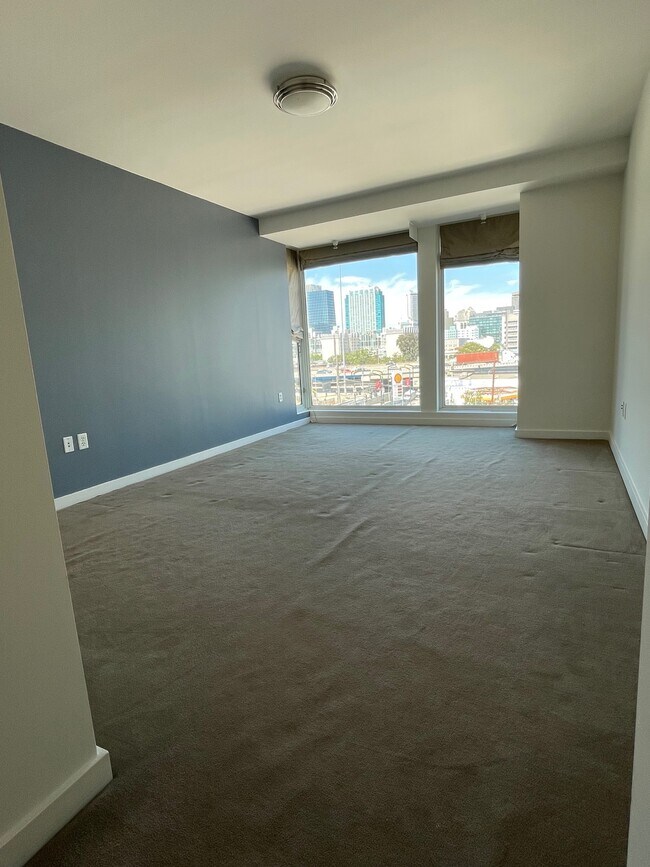 Foto del edificio - 555 4th St