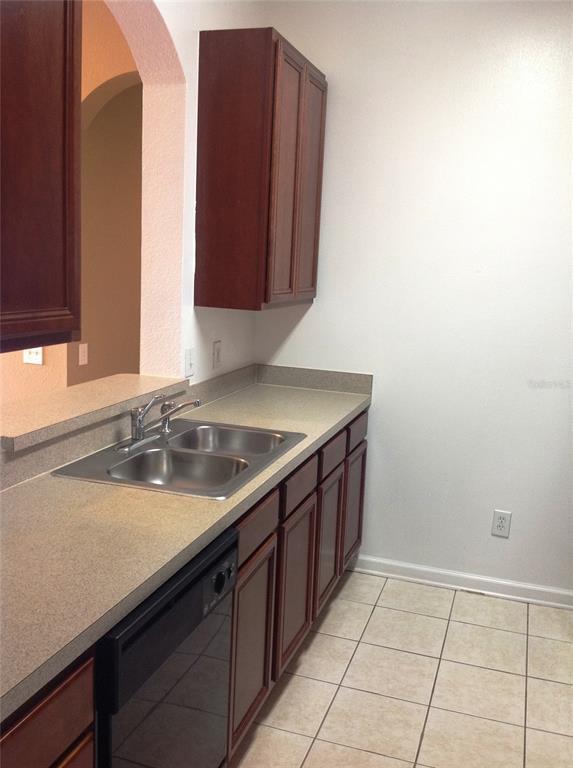 Building Photo - 6100 Stevenson Dr