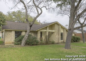 Building Photo - 13722 Pebble Point