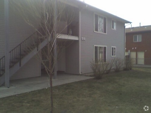 Building Photo - 1609 Checola
