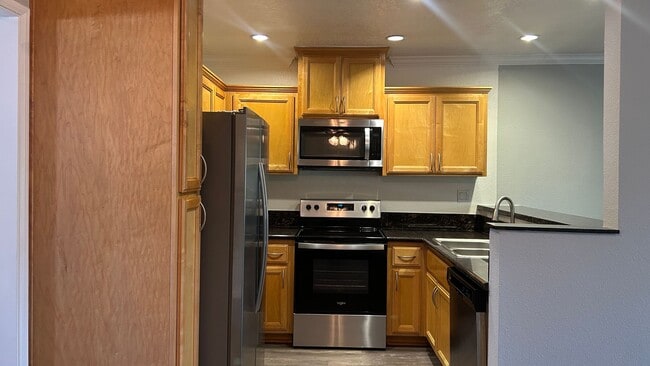 Interior Photo - Summer Crest Apartments