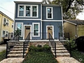 Building Photo - 4424 S Tonti St