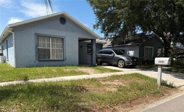 Building Photo - 2427 Camden Oaks Pl