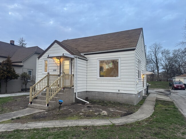 Building Photo - 2830 Ridge Rd