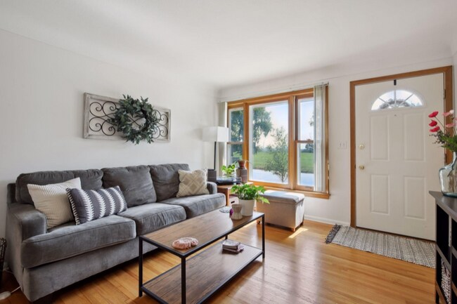 Foto del edificio - 2106 E 58th St