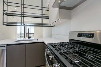 Building Photo - Coda