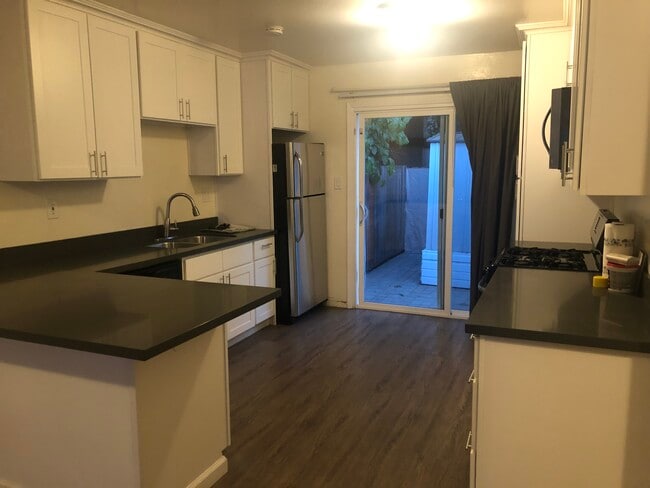 Kitchen3 - 40853 High St