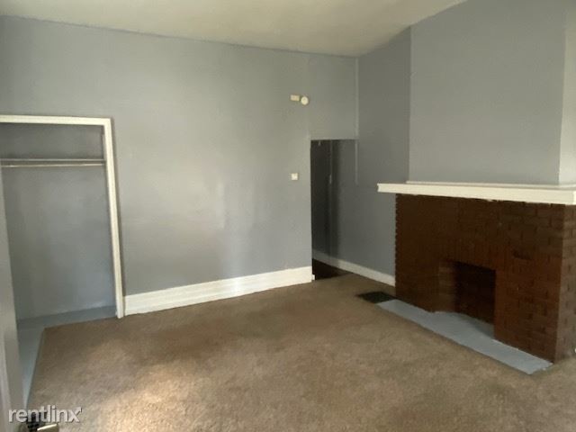 Building Photo - 1315 Greenup St