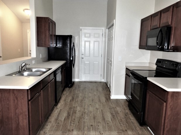 Building Photo - 429 Watershed Dr