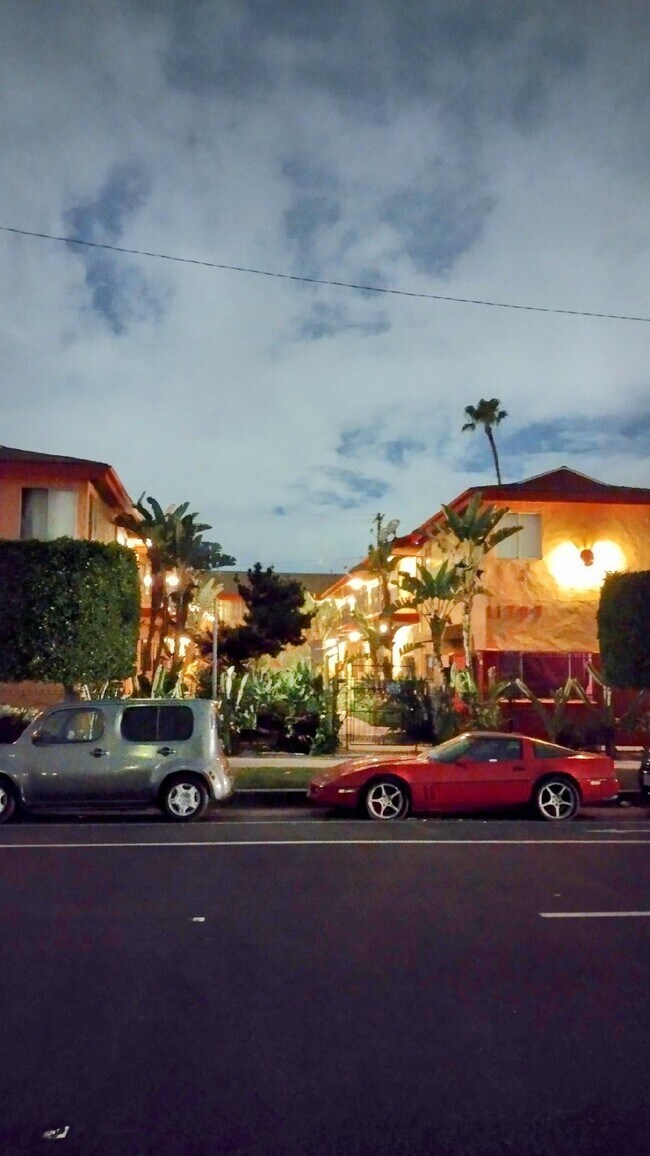 Foto del edificio - 11707 S Vermont Ave