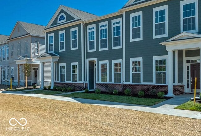 Foto del edificio - 1066 Valentine Ln