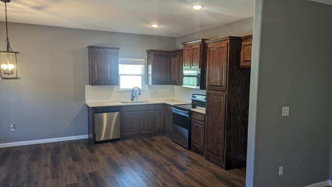 Building Photo - 1014 E Epstein St