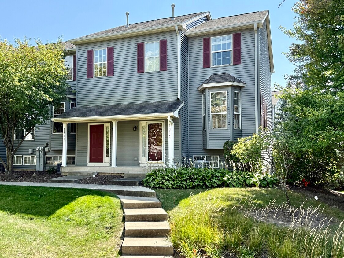 Foto principal - 1315 Chestnut Ln