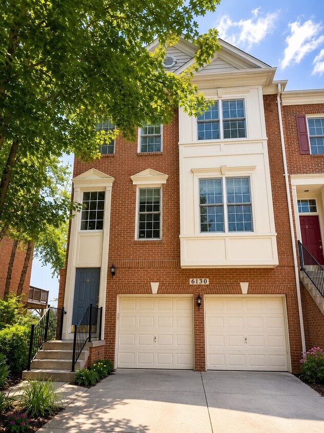 Brand new upgraded 4 Bedroom Townhouse for rent - Brand new upgraded 4 Bedroom Townhouse for rent