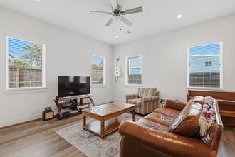 Building Photo - 5264 Texas St