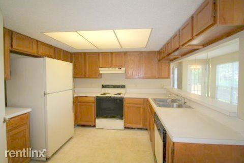 Building Photo - 3 br, 2.5 bath House - 10854 Copper Hill Dr