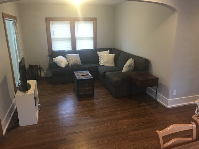 Foto del edificio - Beautiful House in The Benson Area! Large 2 car Garage!