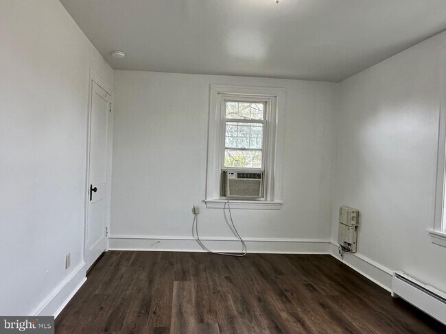 Foto del edificio - 1334 Charlestown Rd