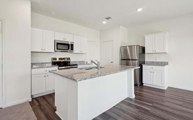 Building Photo - 10335 Vinca Minor Ln