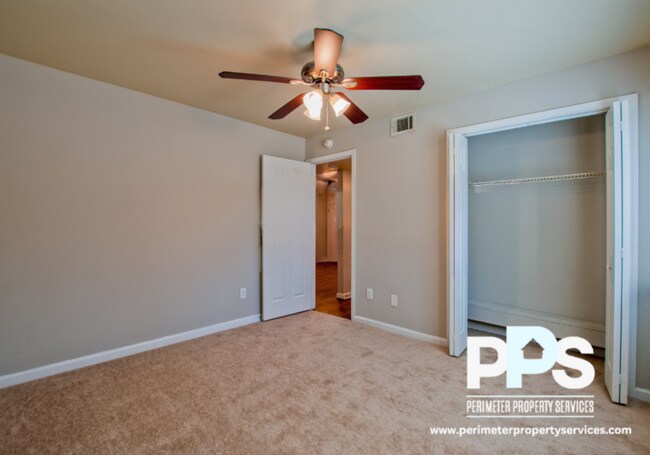 Foto del edificio - 2145 Bolton Rd NW