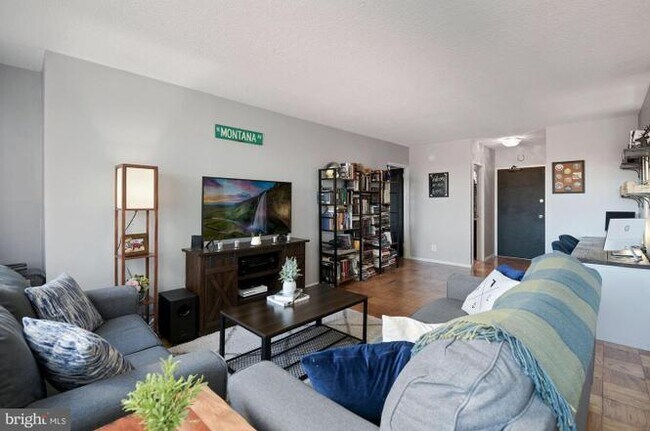Foto del edificio - 4515 Willard Ave
