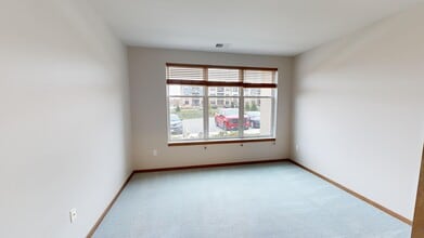 2 Bed/2 Bath Corner Bedroom - Howard Commons