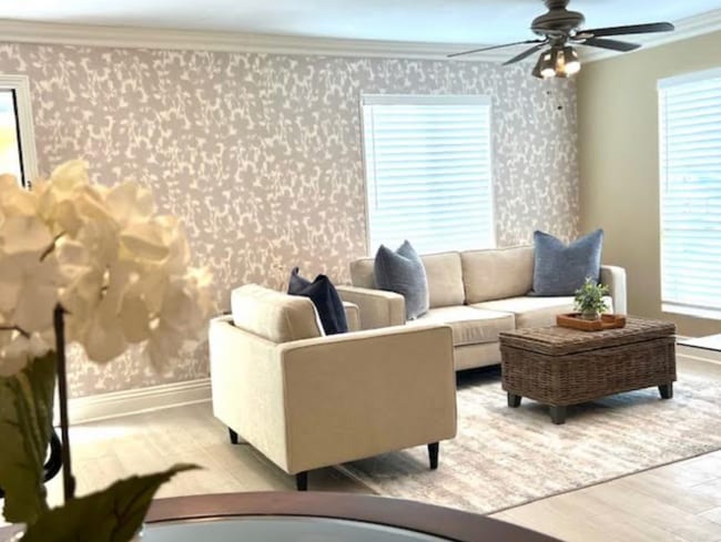 Building Photo - Fully Furnished Coastal Condo