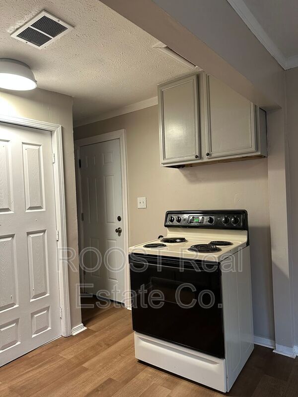 Foto del edificio - 3075 Howey Rd