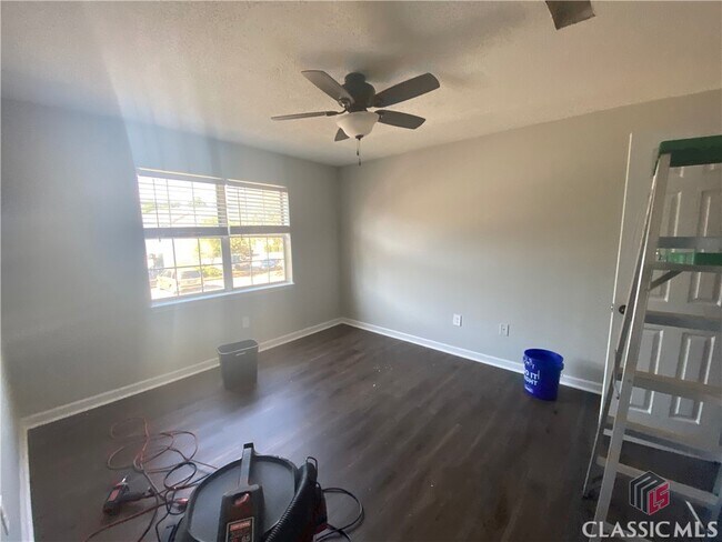 Foto del edificio - 2165 S Milledge Ave