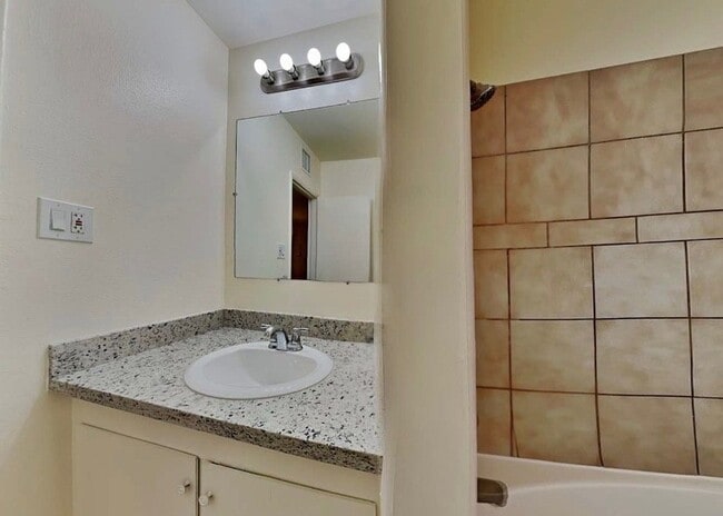 Photo - 2759 N 27th St House