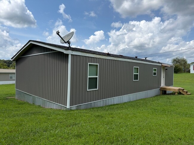 Building Photo - 949 N Bucks Pocket Rd SE