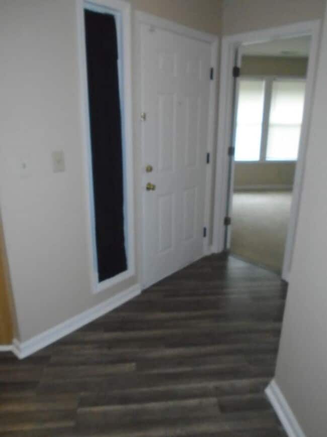 Building Photo - 2 bedroom condo for rent close to base!