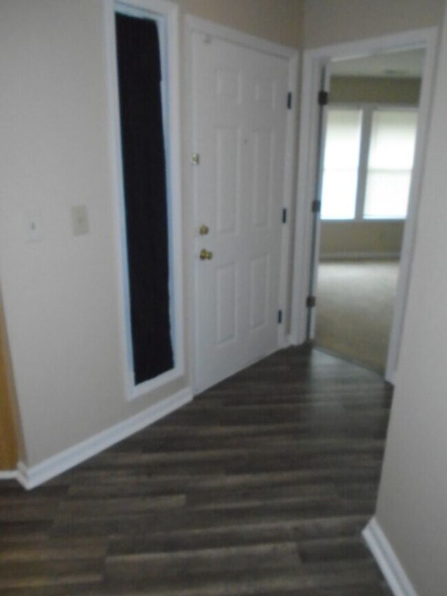 Foto del edificio - 2 bedroom condo for rent close to base!