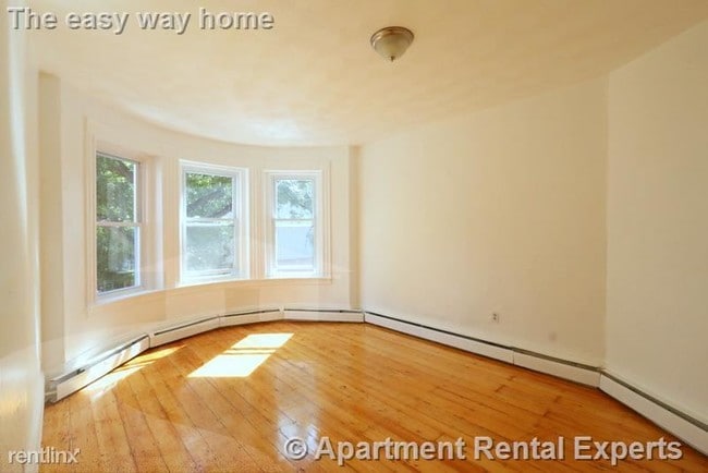 Building Photo - 113 Harvard St