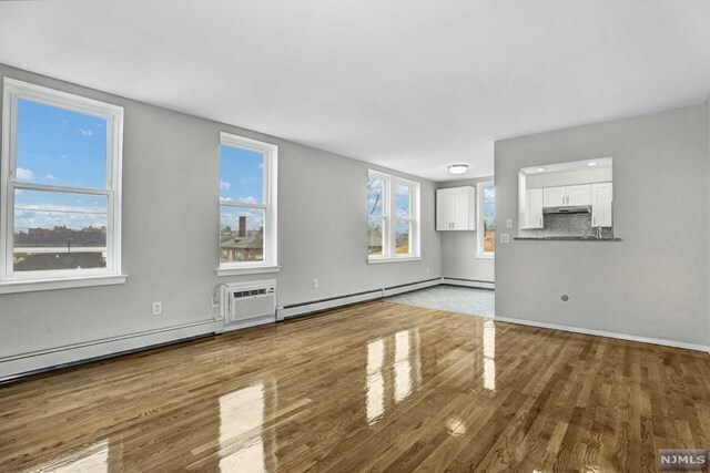 Building Photo - 280 Undercliff Ave
