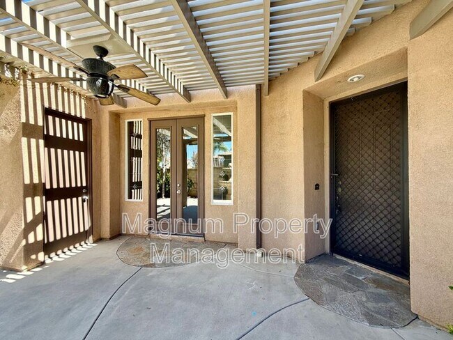 Building Photo - 34712 Chinaberry St