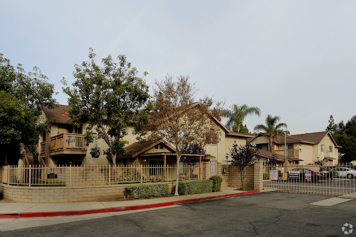 Arlington Court Apartments Alquileres en Riverside, CA