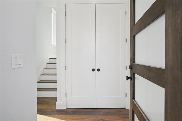 Building Photo - 401 Bryan St