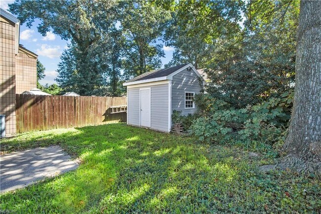 Foto del edificio - 482 Hill Meadow Dr