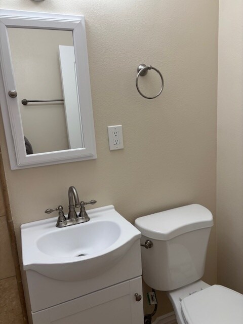 Foto del edificio - 402 W Ramona Dr