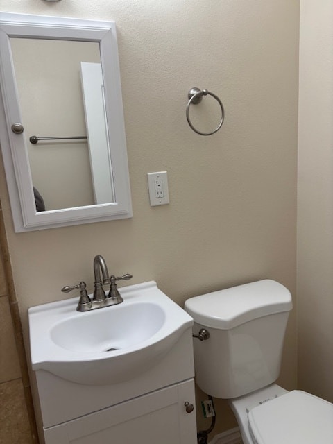 Building Photo - 402 W Ramona Dr