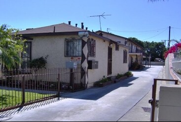Primary Photo - 11123 Louise Ave