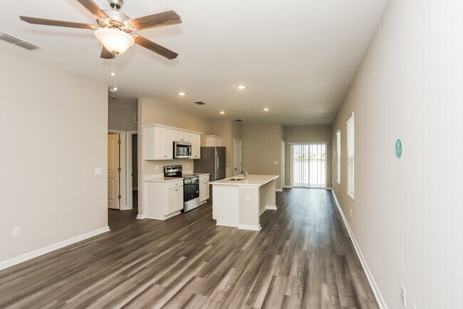 Building Photo - 970 Kelly Fern Lp