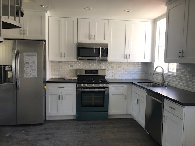 Kitchen - 111 N Pass Ave